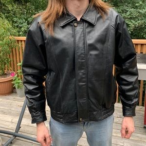Genuine leather jacket from white mountain, mens size small